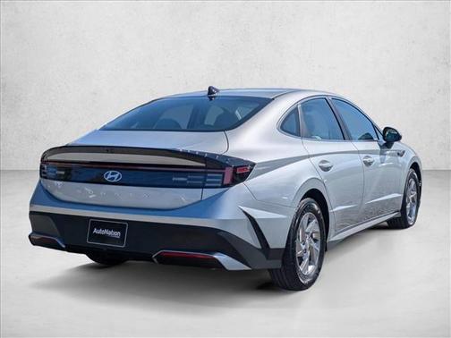 Aero Silver 2026 Hyundai SONATA SE