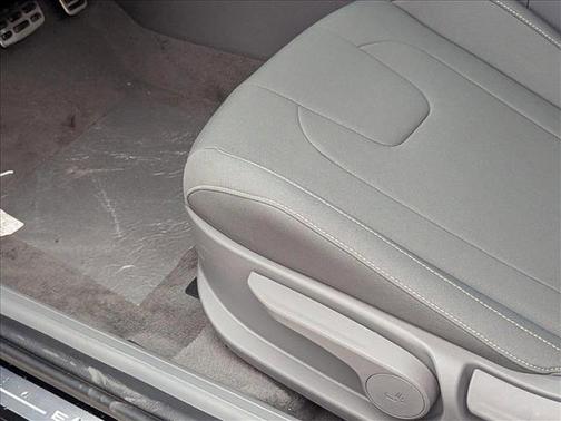 2025 Hyundai ELANTRA HEV SEL Sport