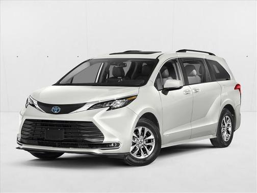 2021 Toyota Sienna XLE 8 Passenger