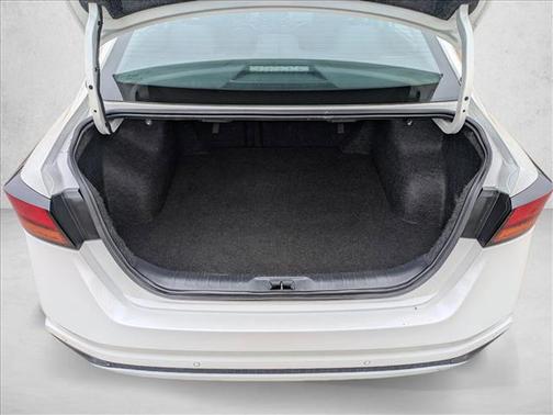 Pearl White Tricoat 2023 Nissan Altima 2.5 SV