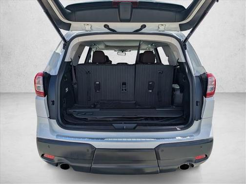Crystal White Pearl 2019 Subaru Ascent Touring 7-Passenger