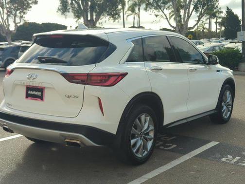 2022 INFINITI QX50 PURE