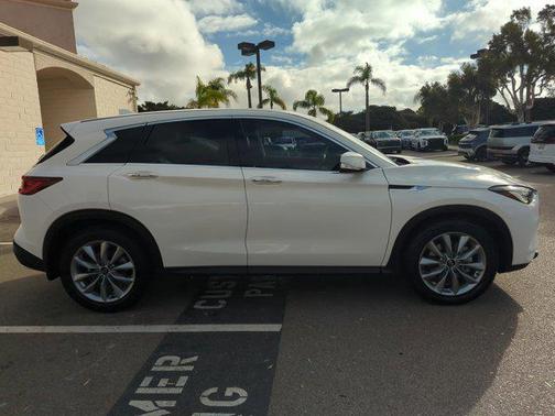 2022 INFINITI QX50 PURE