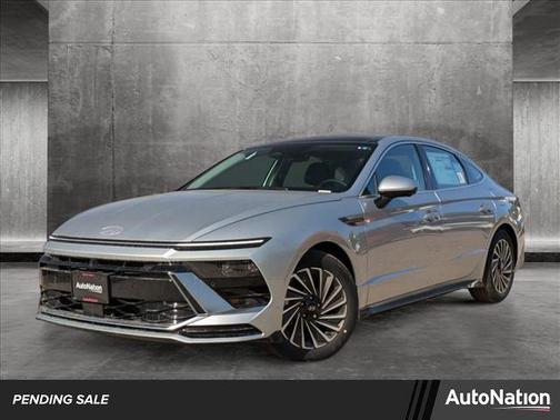 2025 Hyundai SONATA Hybrid Limited
