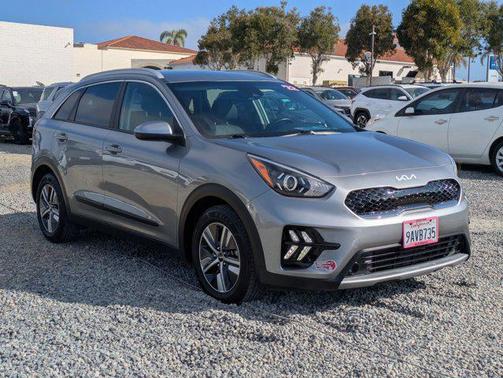 2022 Kia Niro LXS