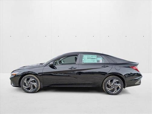 2025 Hyundai ELANTRA HEV SEL Sport