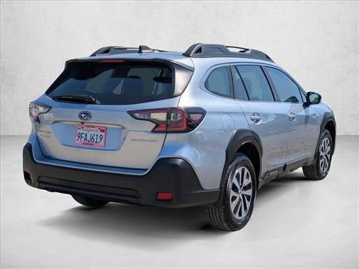 Ice Silver Metallic 2023 Subaru Outback Base