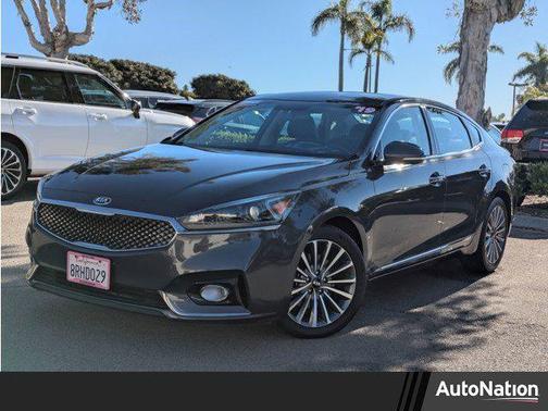 2019 Kia Cadenza Premium