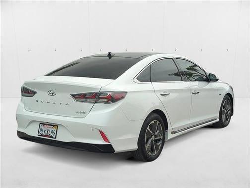 2019 Hyundai SONATA Hybrid Limited