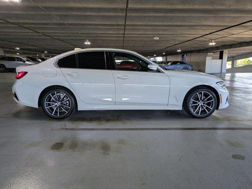 Alpine White 2019 BMW 330 330i