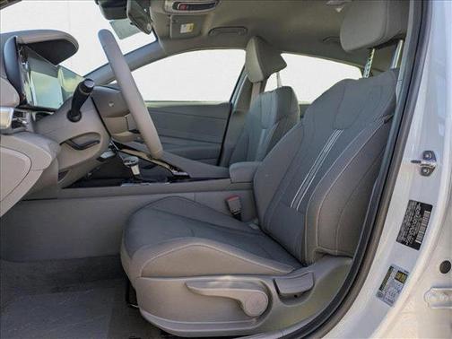 2025 Hyundai ELANTRA HEV SEL Sport