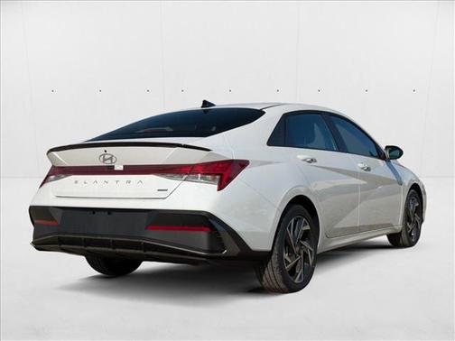 2025 Hyundai ELANTRA HEV SEL Sport