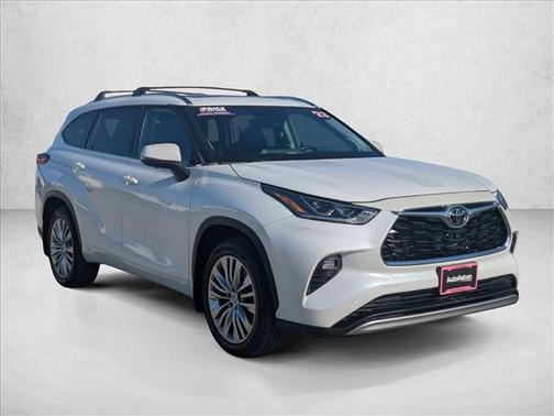 2023 Toyota Highlander Platinum