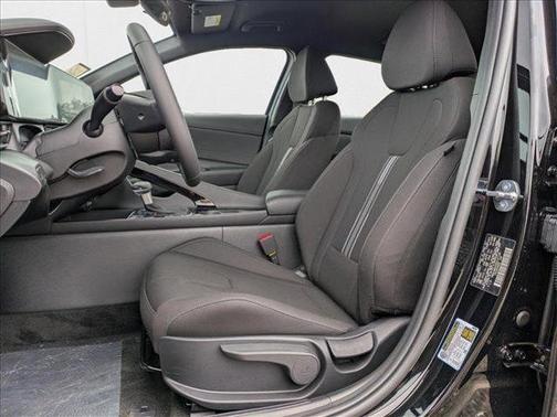 2025 Hyundai ELANTRA HEV SEL Sport