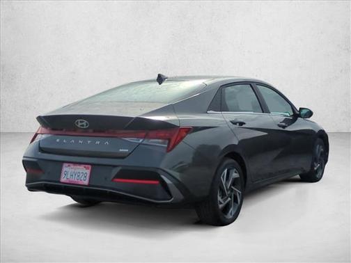 2024 Hyundai ELANTRA HEV Limited