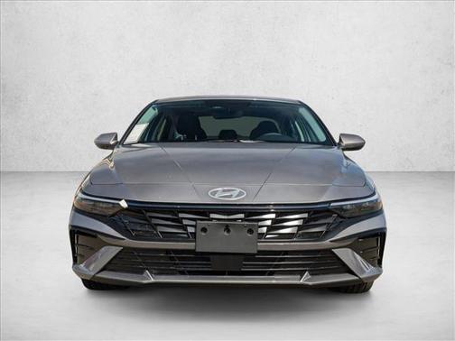 Fluid Metal 2025 Hyundai ELANTRA SEL