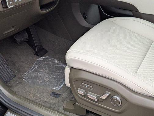 Phantom Black 2025 Hyundai SANTA FE HEV Calligraphy
