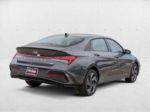 2025 Hyundai ELANTRA HEV SEL Sport