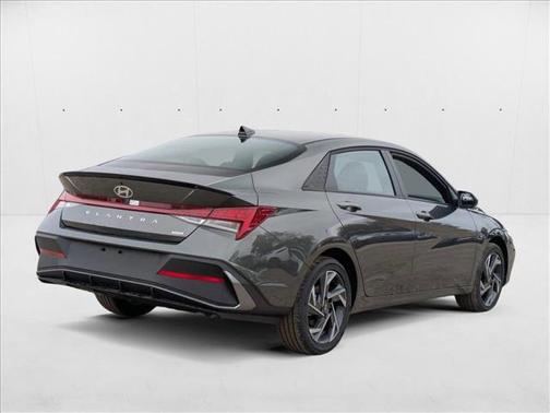 2025 Hyundai ELANTRA HEV SEL Sport