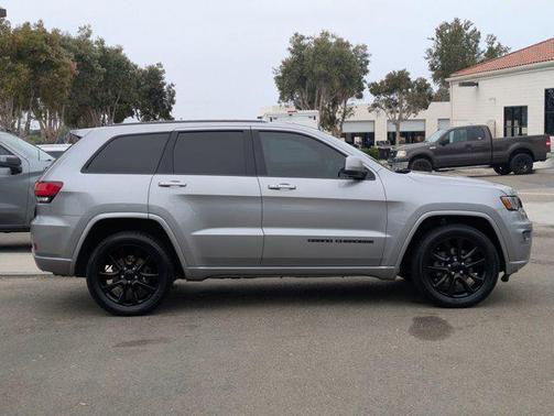 2019 Jeep Grand Cherokee Altitude
