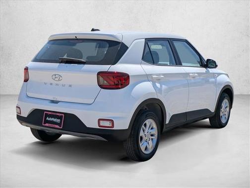 Lunar White 2026 Hyundai VENUE SE