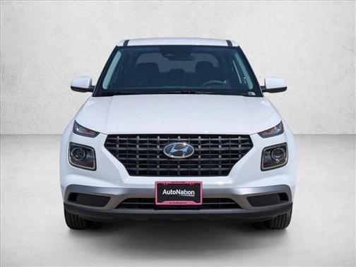 Lunar White 2026 Hyundai VENUE SE