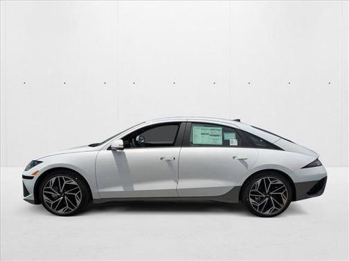 2025 Hyundai IONIQ 6 SEL