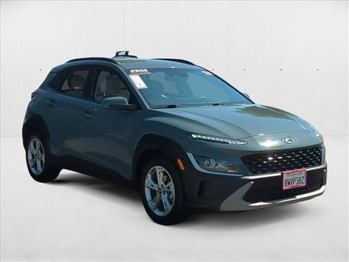 2022 Hyundai KONA SEL