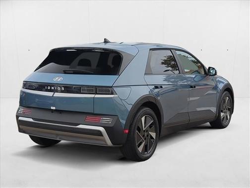 2025 Hyundai IONIQ 5 SE