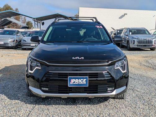 Aurora Black 2024 Kia Niro Touring