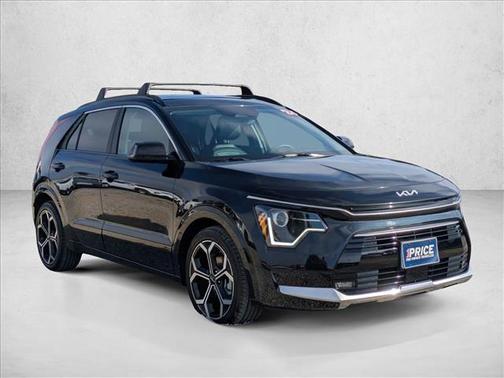Aurora Black 2024 Kia Niro Touring