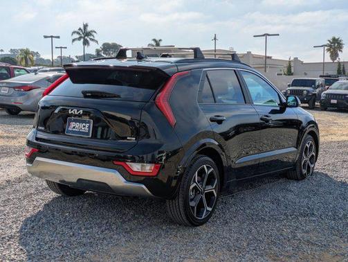 Aurora Black 2024 Kia Niro Touring