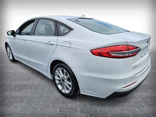 2020 Ford Fusion Hybrid SE