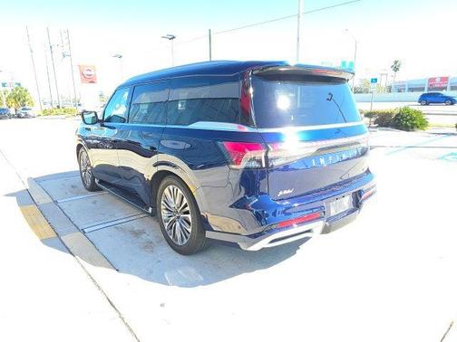 2025 INFINITI QX80 SENSORY AWD