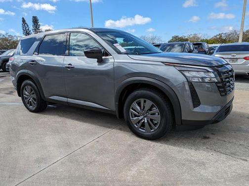 2026 Nissan Pathfinder S