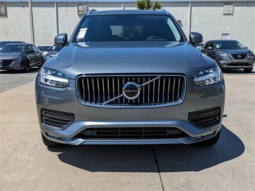 2020 Volvo XC90 T6 Momentum