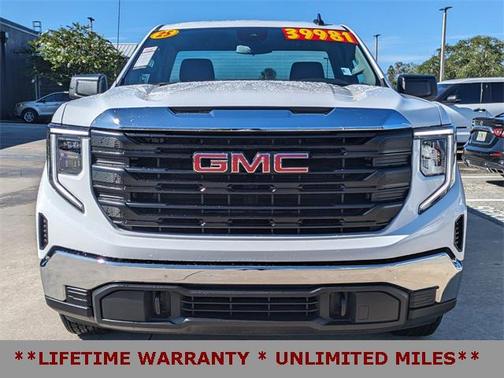 2025 GMC Sierra 1500 Pro
