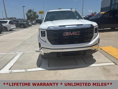 2025 GMC Sierra 1500 Pro