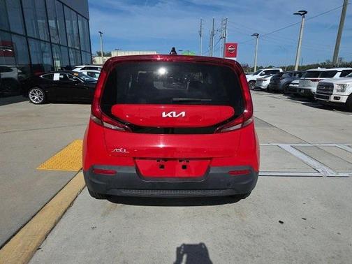 2022 Kia Soul LX