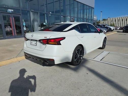 2024 Nissan Altima SR FWD