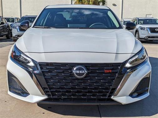 2024 Nissan Altima SR FWD
