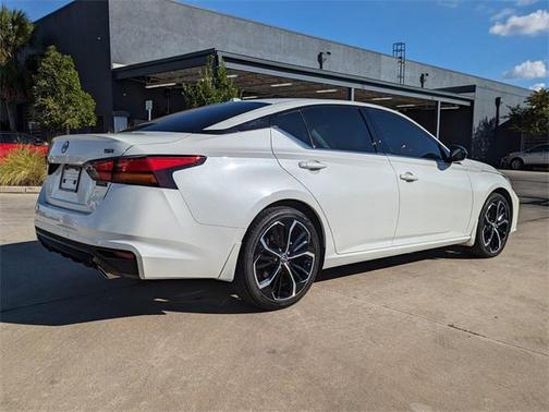 2024 Nissan Altima SR FWD