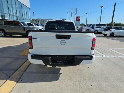 Glacier White 2025 Nissan Frontier SV