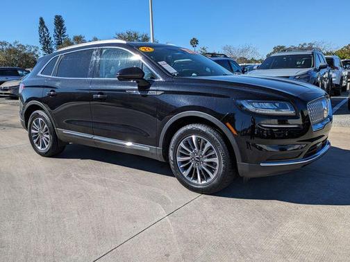 2022 Lincoln Nautilus Standard