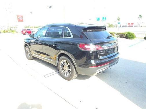 2022 Lincoln Nautilus Standard