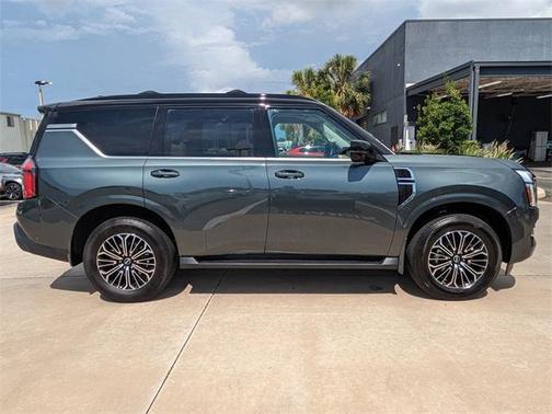 2025 Nissan Armada Platinum 2WD
