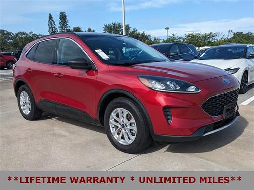 2022 Ford Escape SE