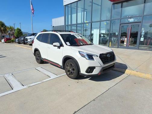 Crystal White Pearl 2024 Subaru Forester Sport