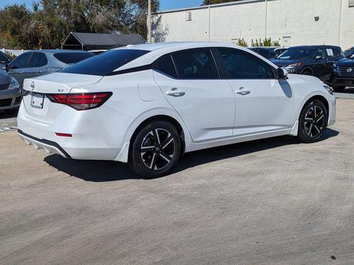 2024 Nissan Sentra SV