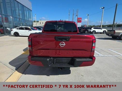 2025 Nissan Frontier SV